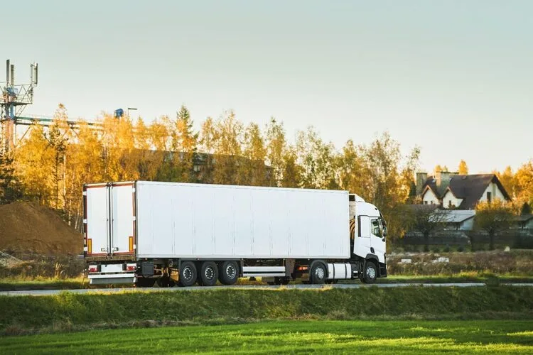 Maximize Your Semi-Truck’s Resale Value: A Guide to Transparent Valuations