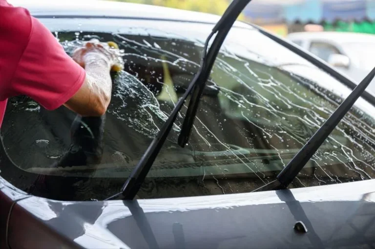 The Complete Guide to Windshield Replacement Services at Super Auto Glass