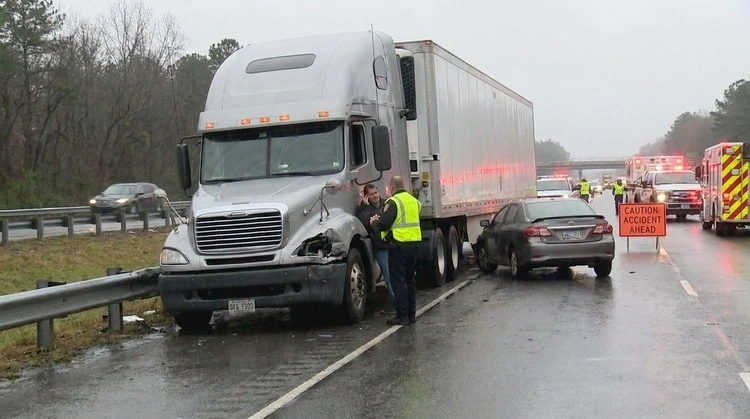 5 Red Flags in a Truck Driver’s Employment History